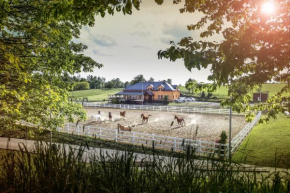 Hotel Horse Riding - Jezdecký Areál Tršice